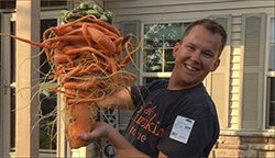 Giant Gardening - Chris Qualley Carrot